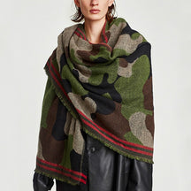 Poncho Feminino de Inverno - Verde Exército